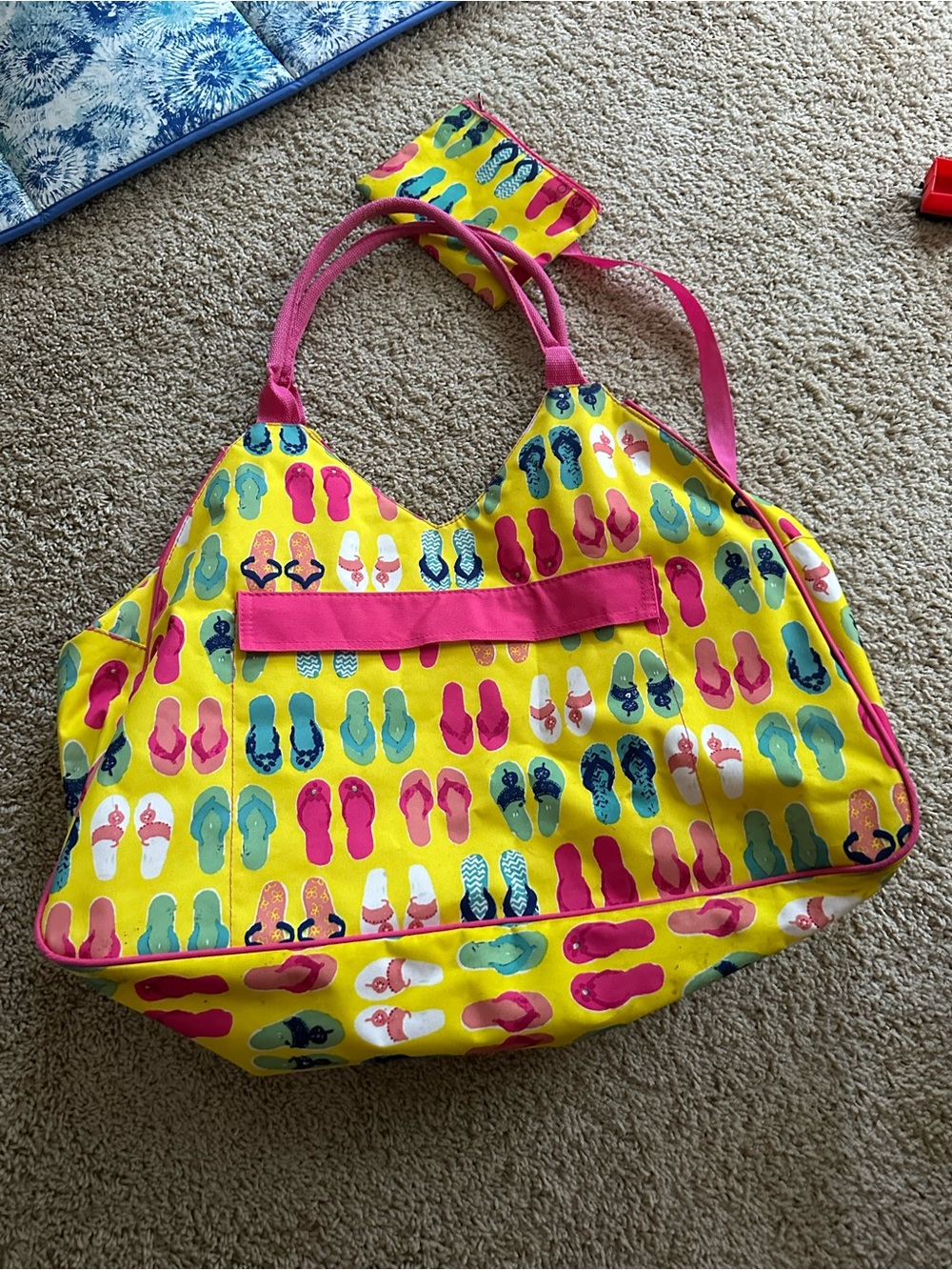 Beach Bright Yellow Flip-Flop Print Beach Tote with Pink Trim